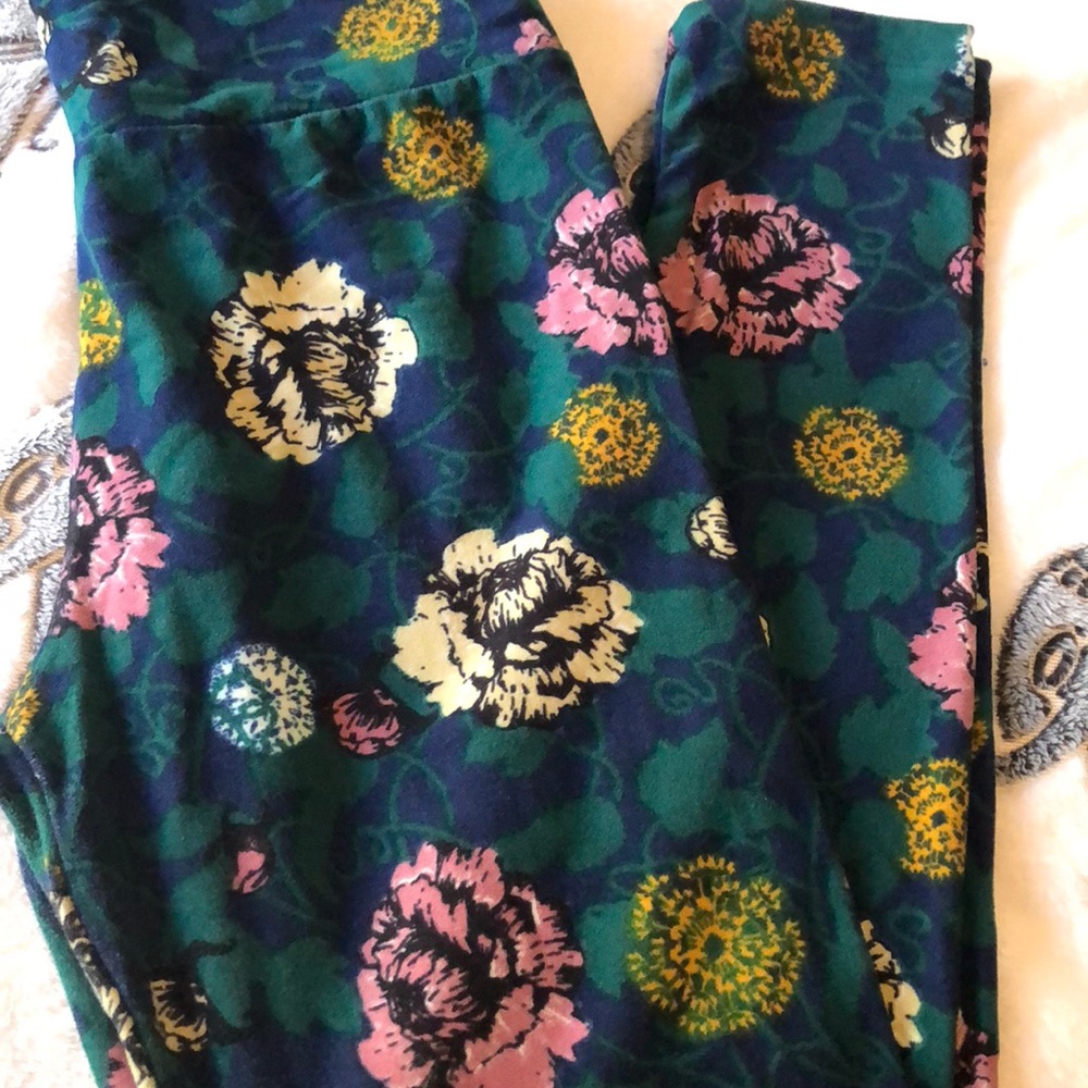Floral OS LuLaRoe Leggings